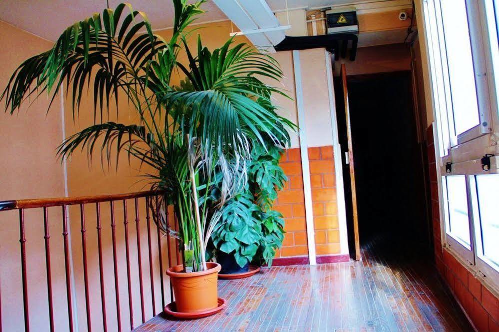 Untalented Hotel - Villette Paryż Zewnętrze zdjęcie